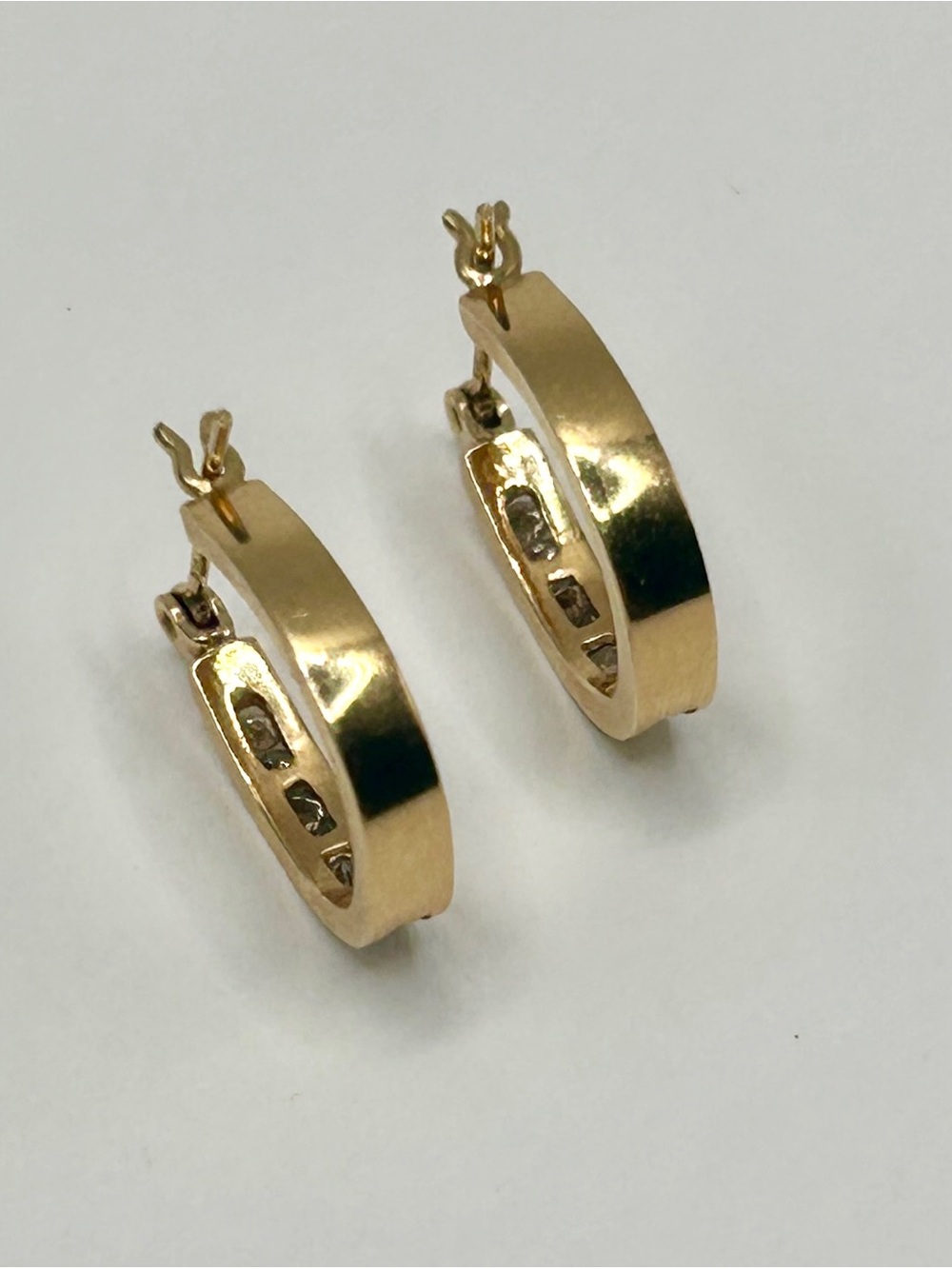 14k Solid Gold Huggie Hoop Earrings .25 TCW Diamonds - Picture 7 of 16